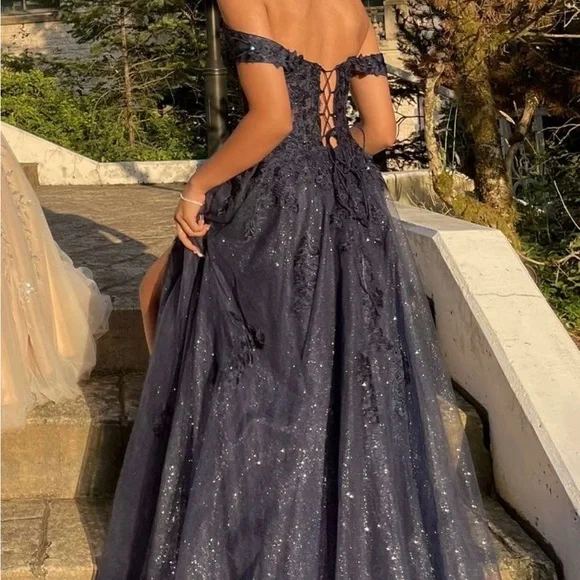 Navy Prom Dress Size 00 with Pockets - Picture 2 of 9